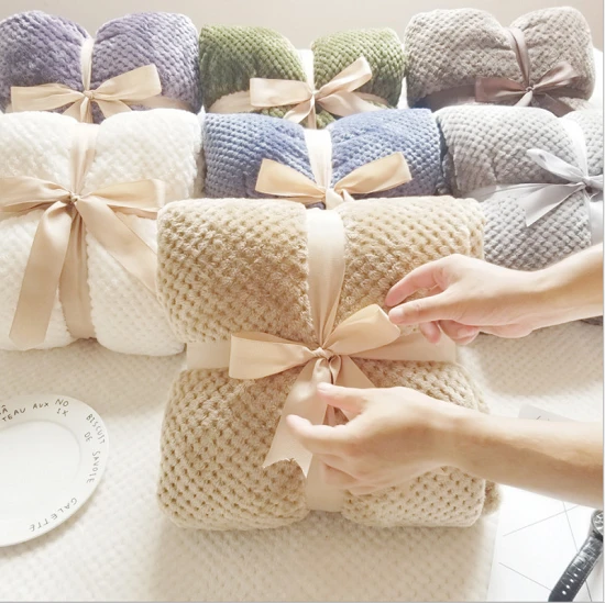ผ้าห่มสักหลาด Jacquard ลายสับปะรด